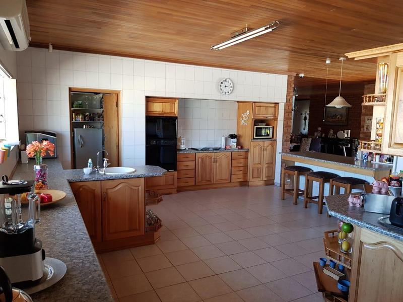 4 Bedroom Property for Sale in Naudeville Free State